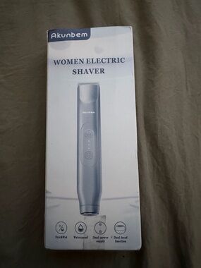 Women Electric Shaver - Silver